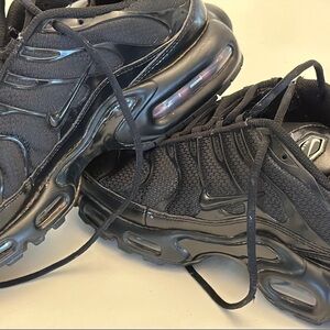 Nike Black Air Max Plus TN Sneakers
